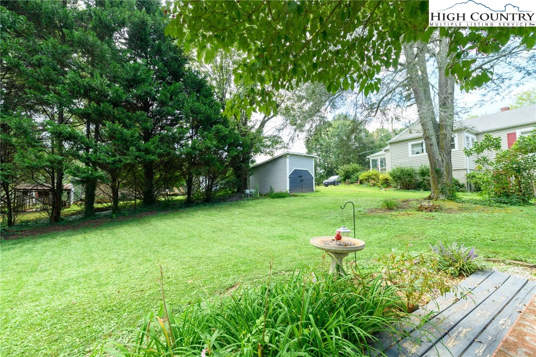 Image number 21 for the current listing