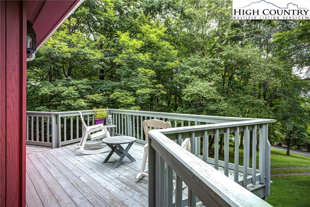 Image number 6 for the current listing
