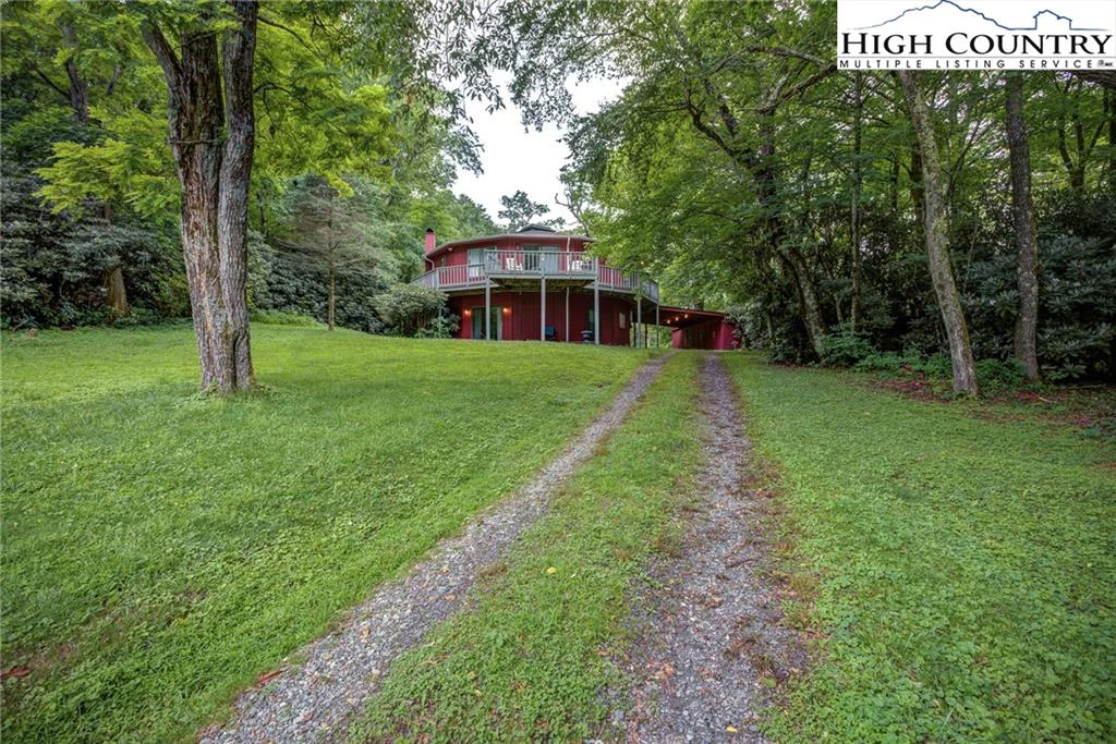 Image number 20 for the current listing