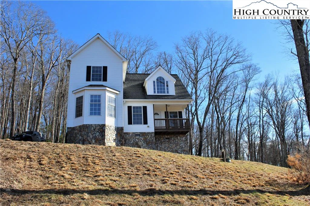 Image number 1 for the current listing
