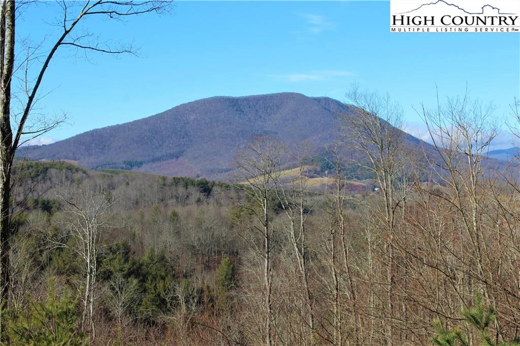 Image number 19 for the current listing