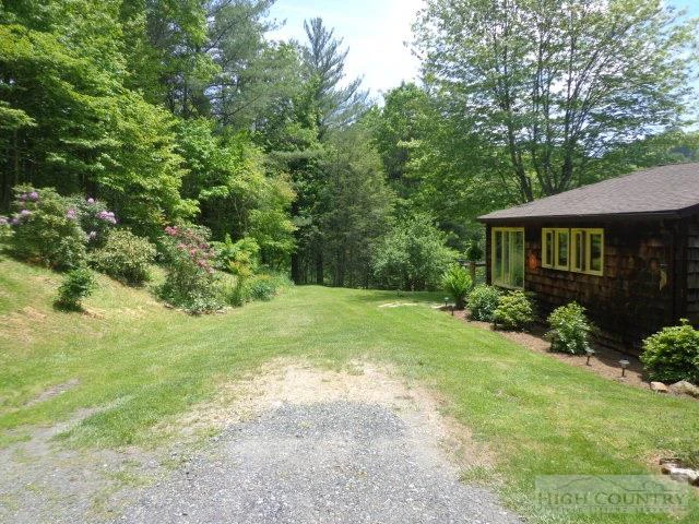 Image number 11 for the current listing