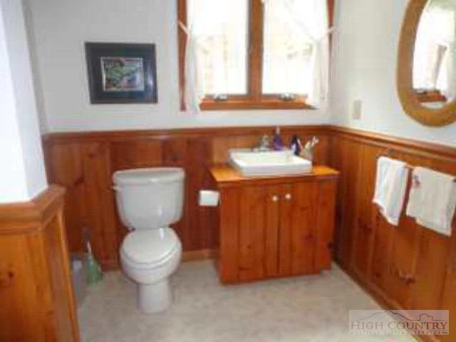 Image number 6 for the current listing