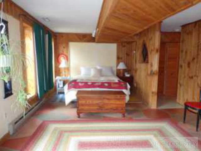 Image number 5 for the current listing