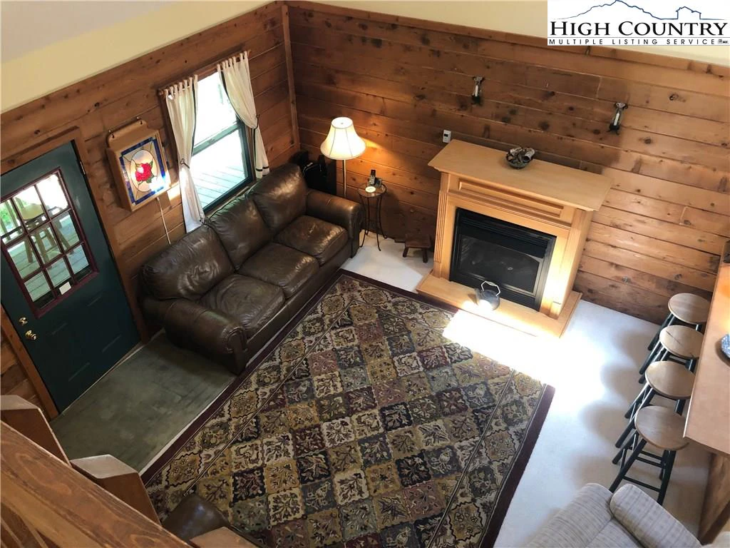 Image number 3 for the current listing