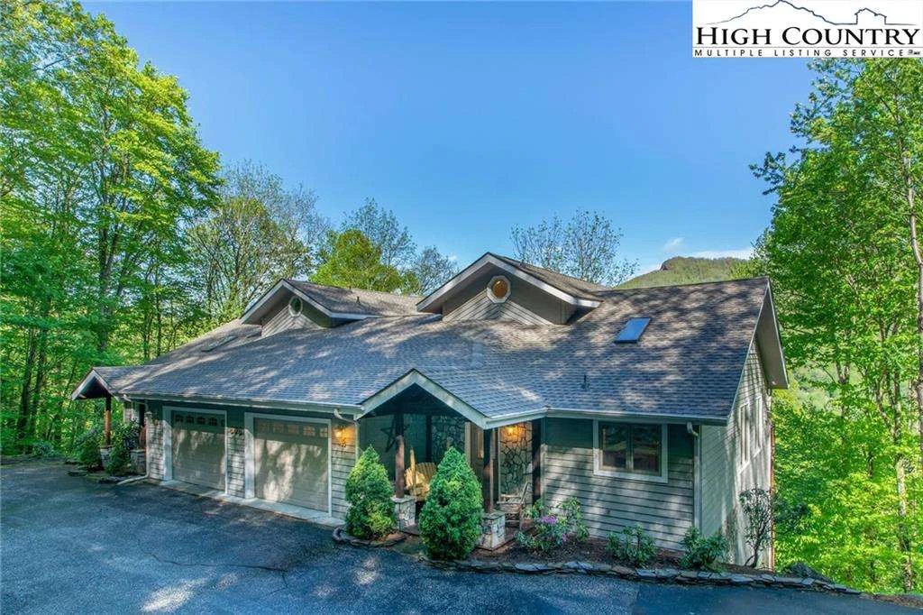 Image number 12 for the current listing