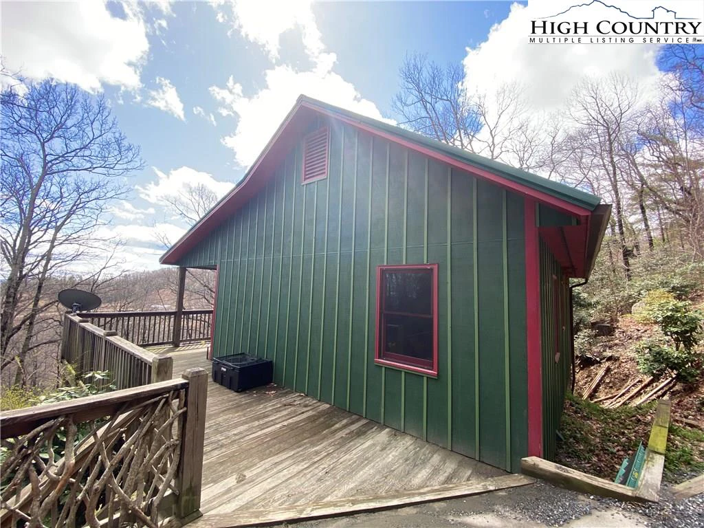 Image number 6 for the current listing