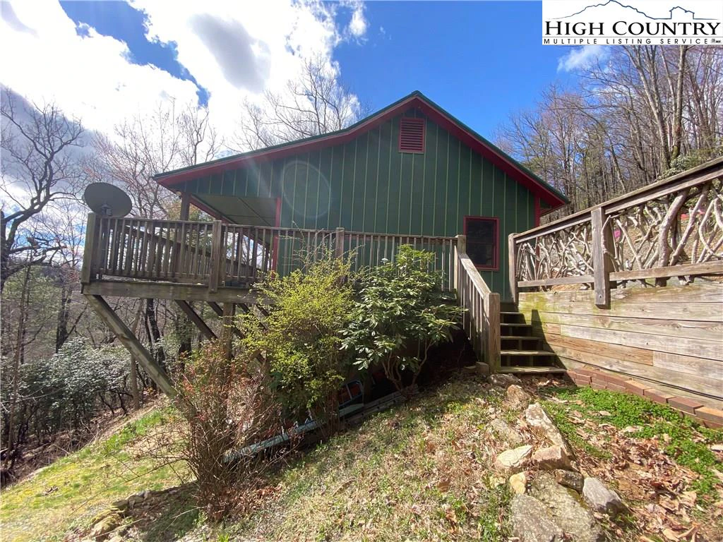 Image number 3 for the current listing