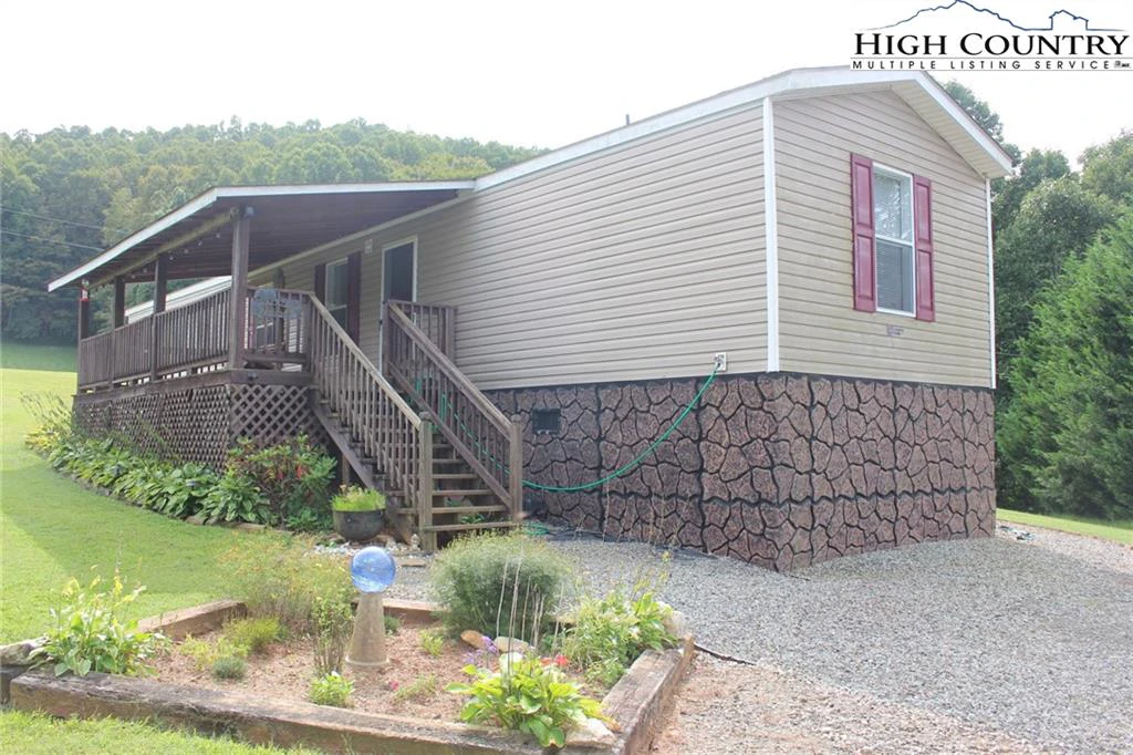 Image number 1 for the current listing