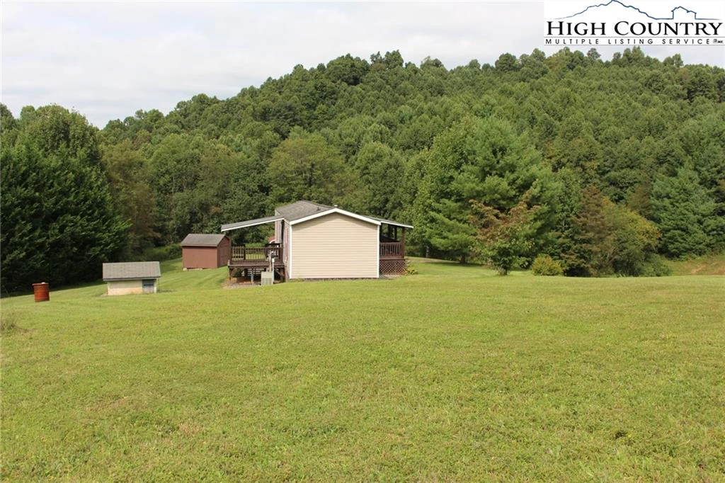 Image number 15 for the current listing
