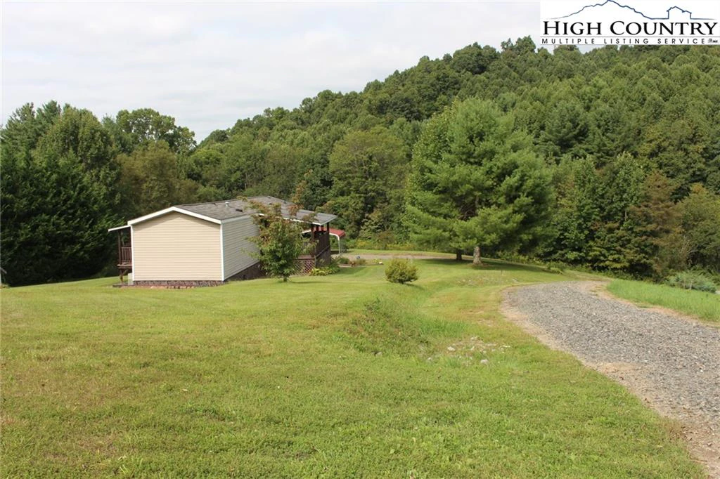 Image number 14 for the current listing