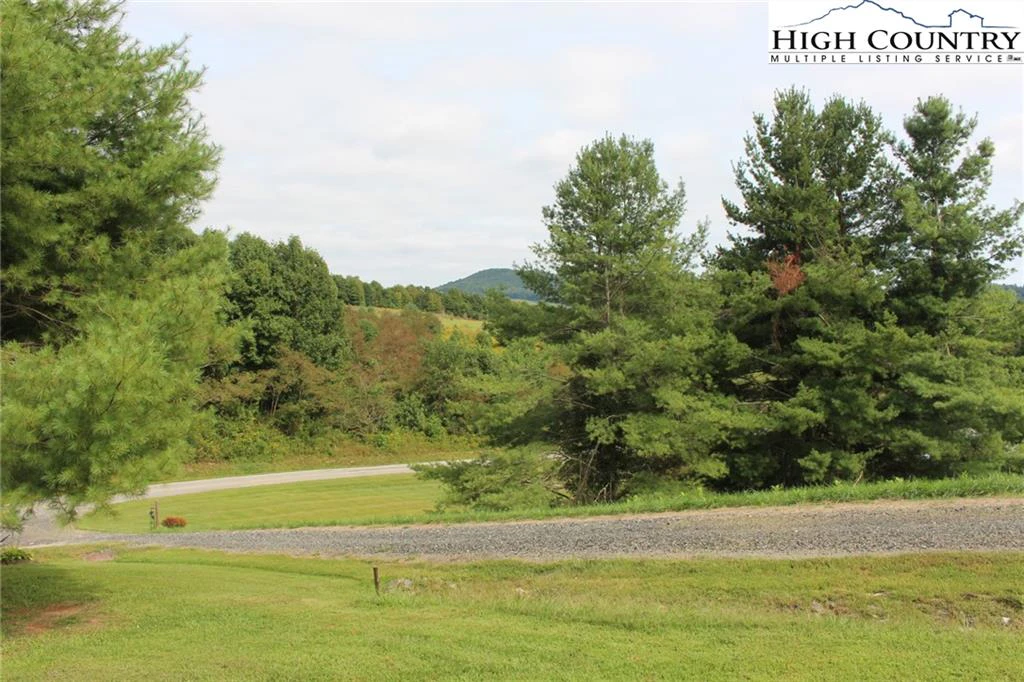 Image number 8 for the current listing