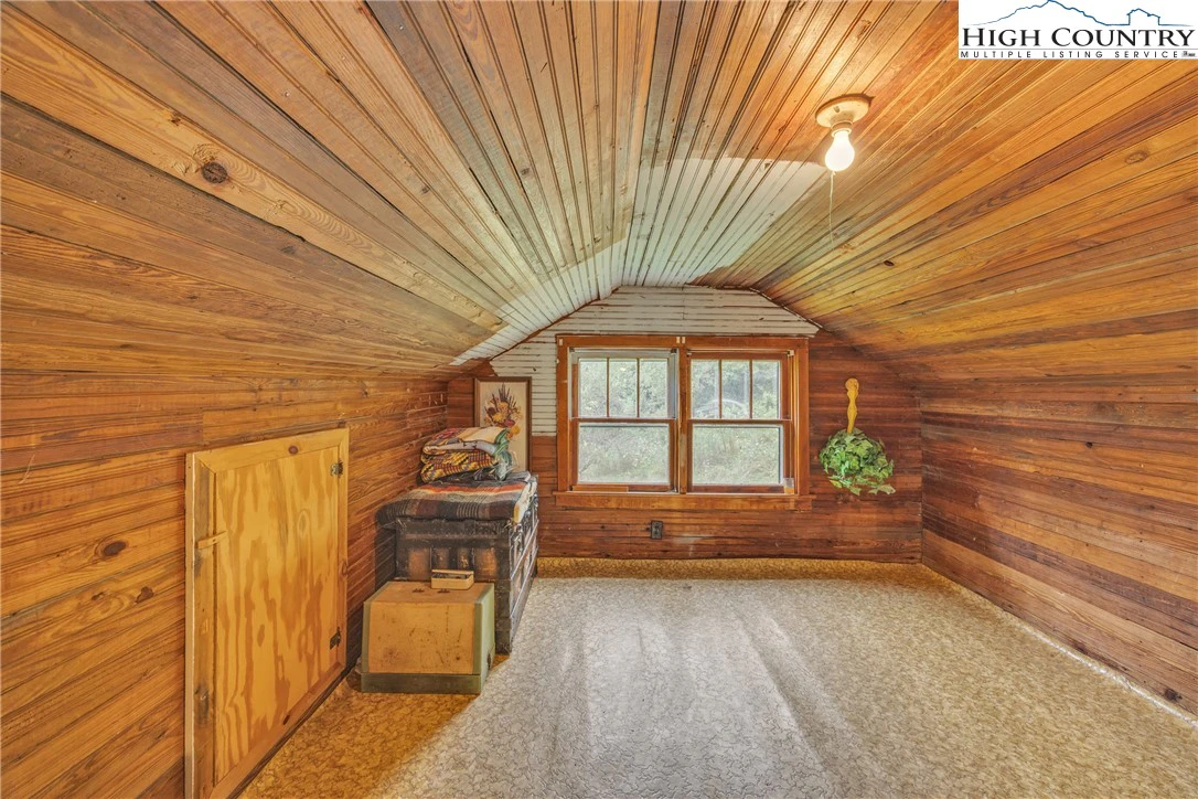 Image number 3 for the current listing