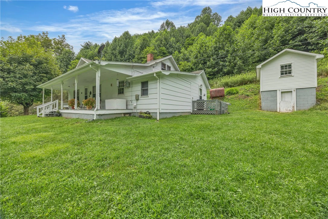 Image number 21 for the current listing