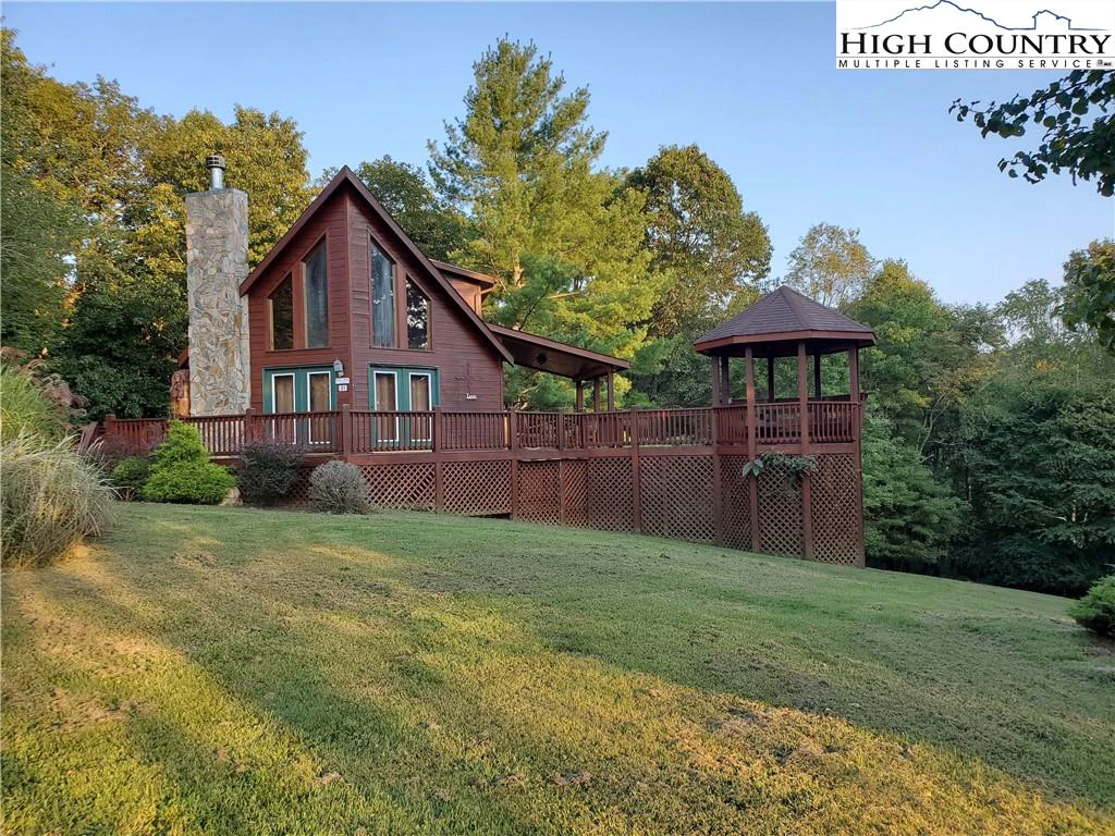 Image number 1 for the current listing