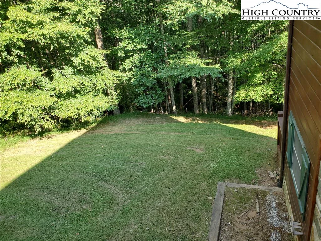 Image number 4 for the current listing