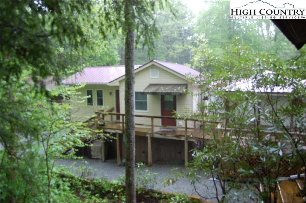 Image number 9 for the current listing