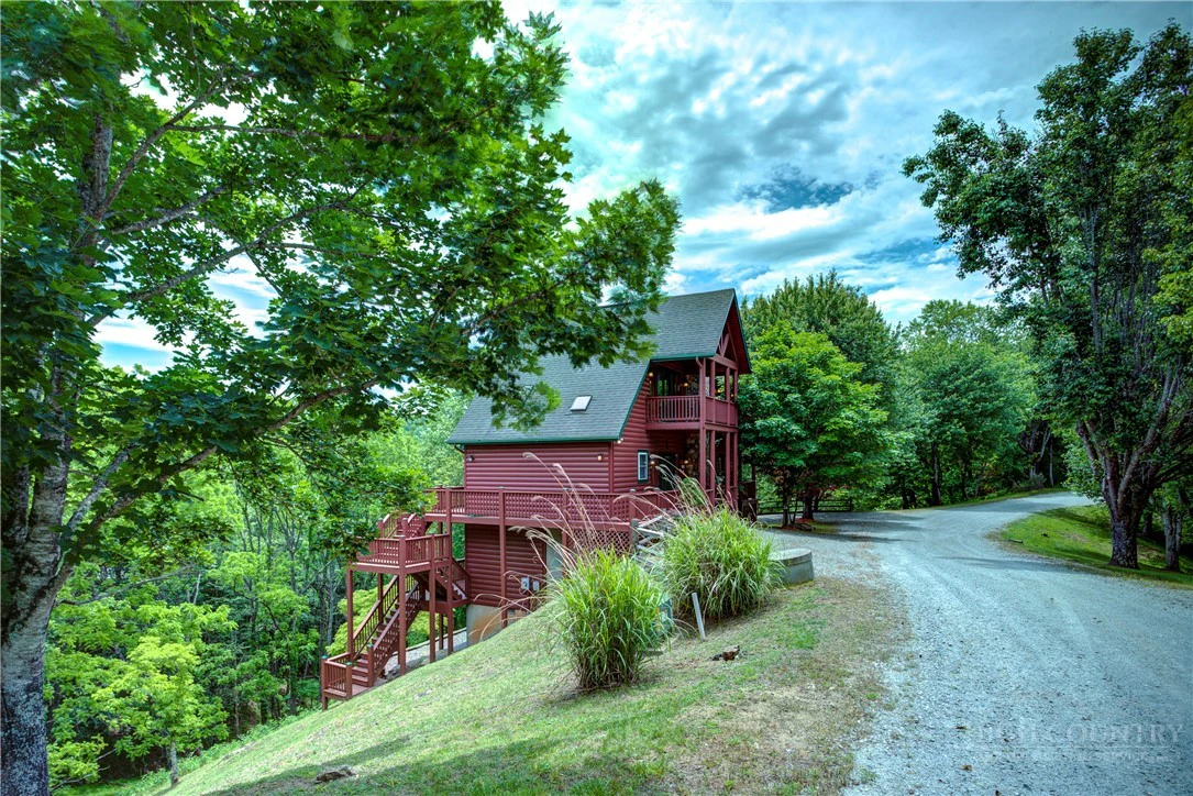Image number 5 for the current listing