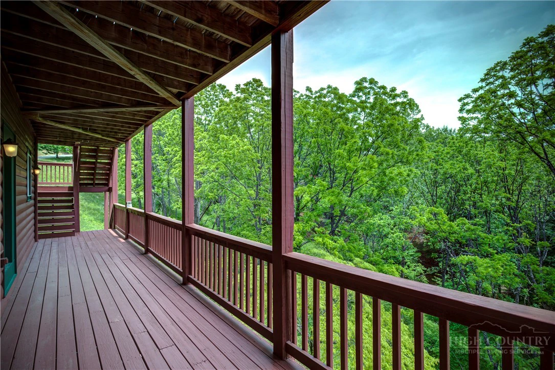 Image number 10 for the current listing
