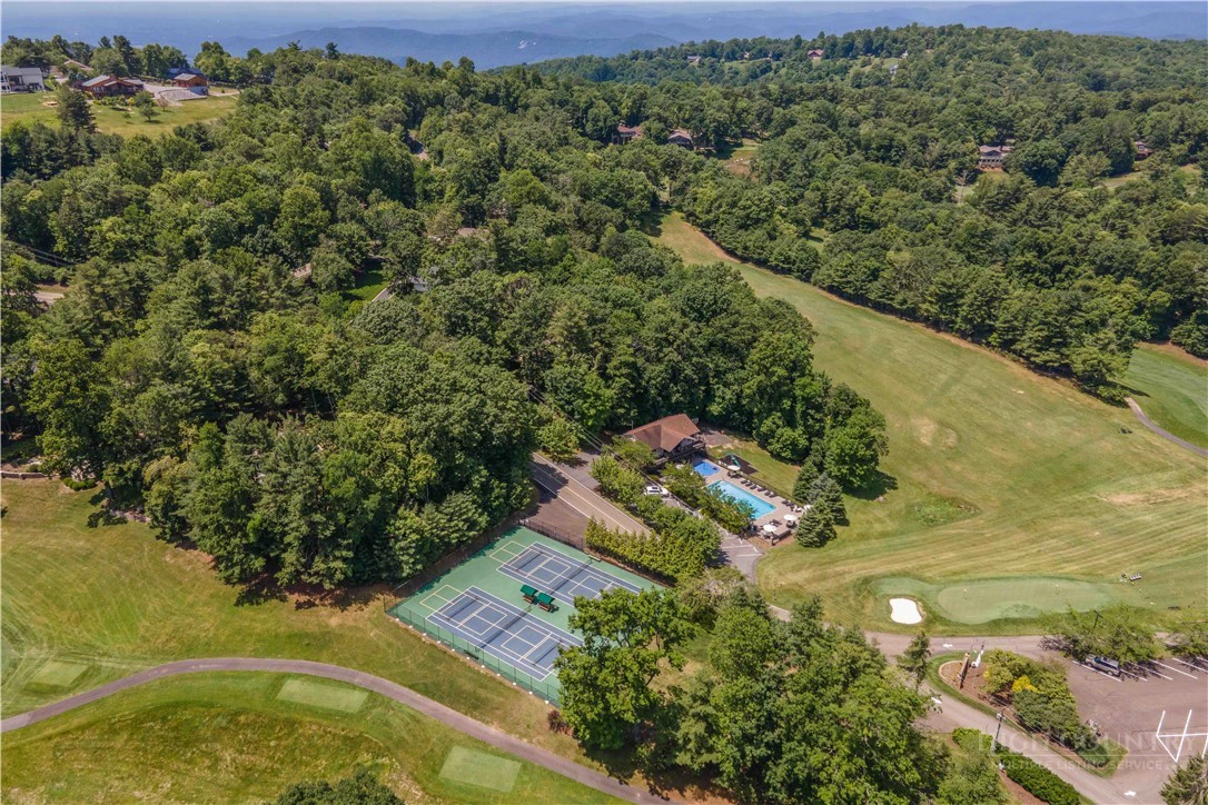 Image number 4 for the current listing
