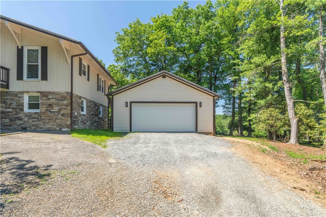 Image number 7 for the current listing