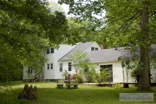 Image number 13 for the current listing