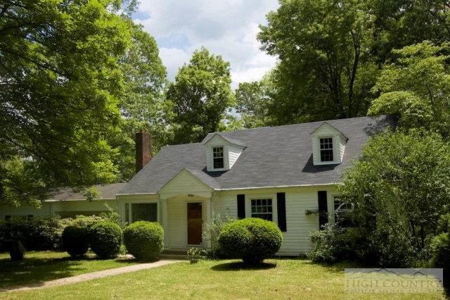 Image number 2 for the current listing