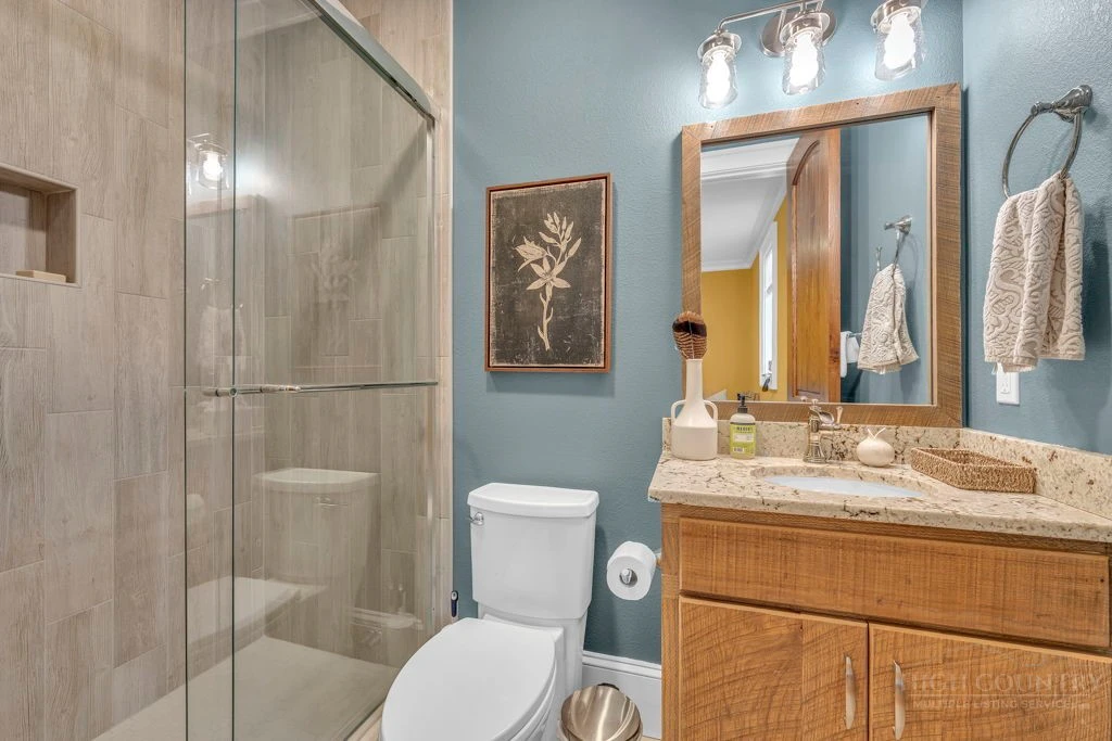 Image number 7 for the current listing