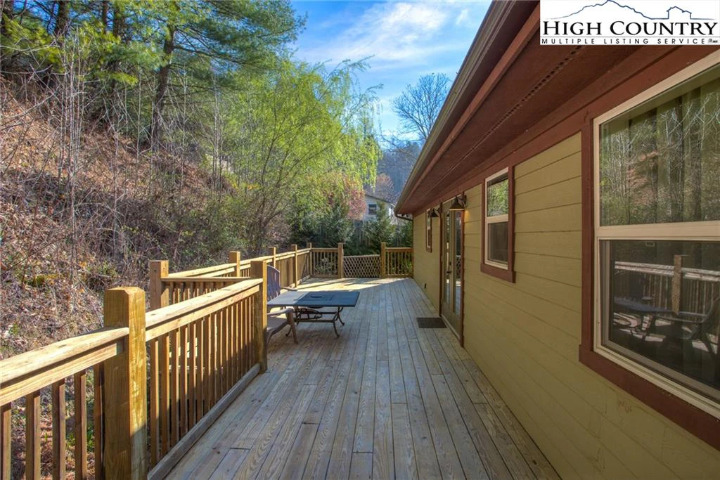 Image number 10 for the current listing