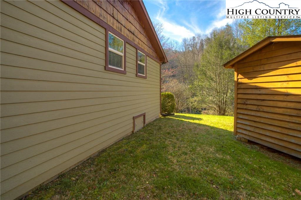 Image number 9 for the current listing