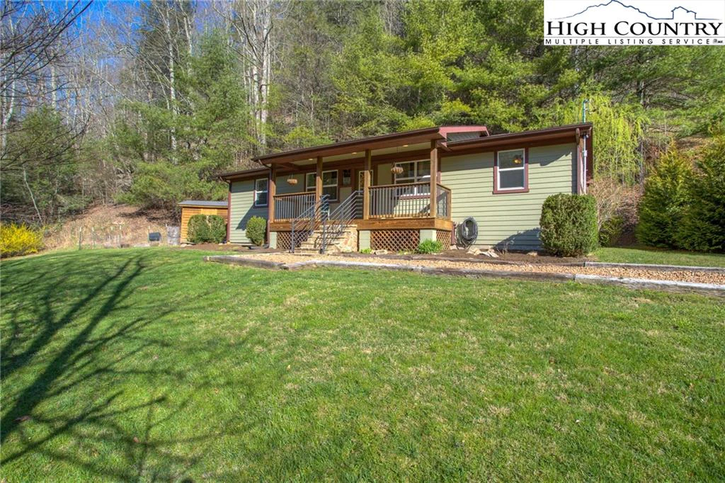Image number 3 for the current listing