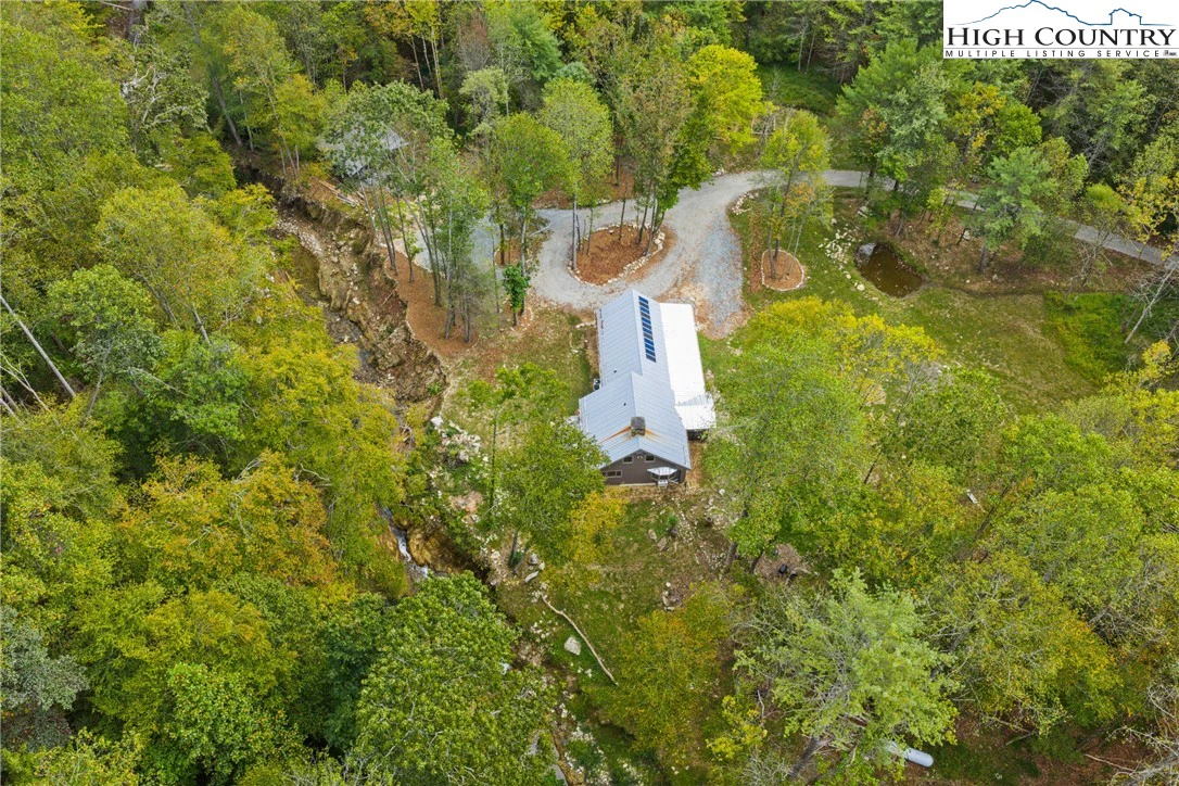 Image number 1 for the current listing