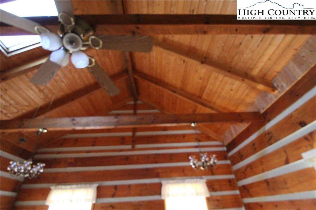 Image number 7 for the current listing