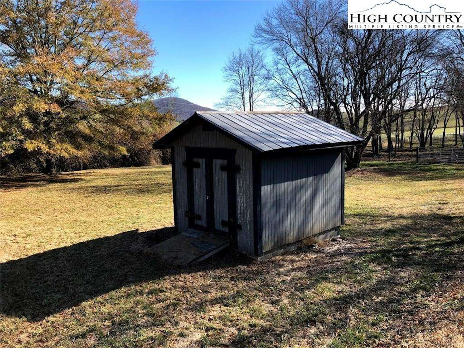Image number 4 for the current listing