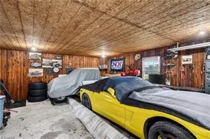 Image number 6 for the current listing
