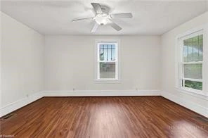 Image number 10 for the current listing