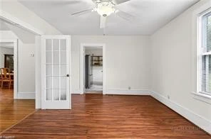 Image number 11 for the current listing