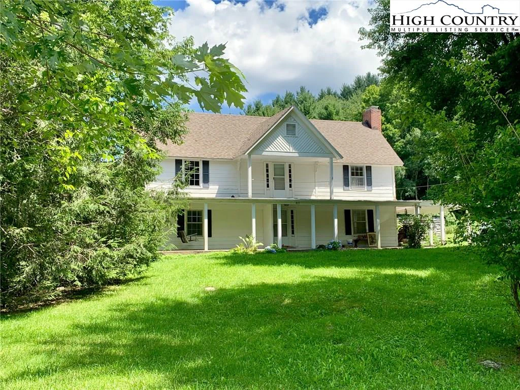 Image number 1 for the current listing