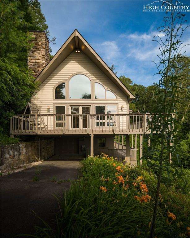 Image number 19 for the current listing
