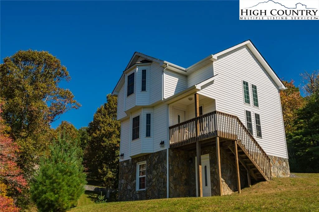 Image number 1 for the current listing