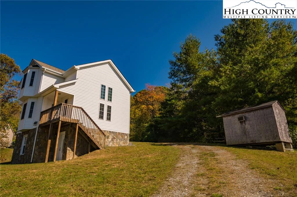 Image number 18 for the current listing