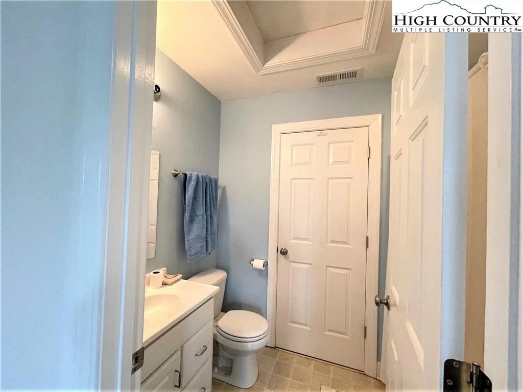 Image number 6 for the current listing