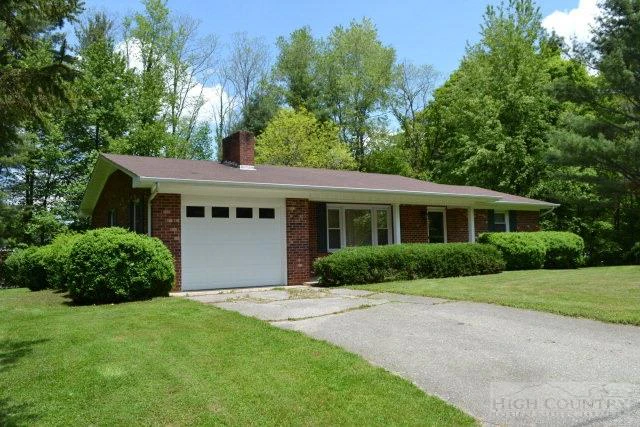 Image number 3 for the current listing
