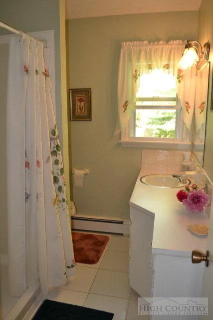 Image number 5 for the current listing