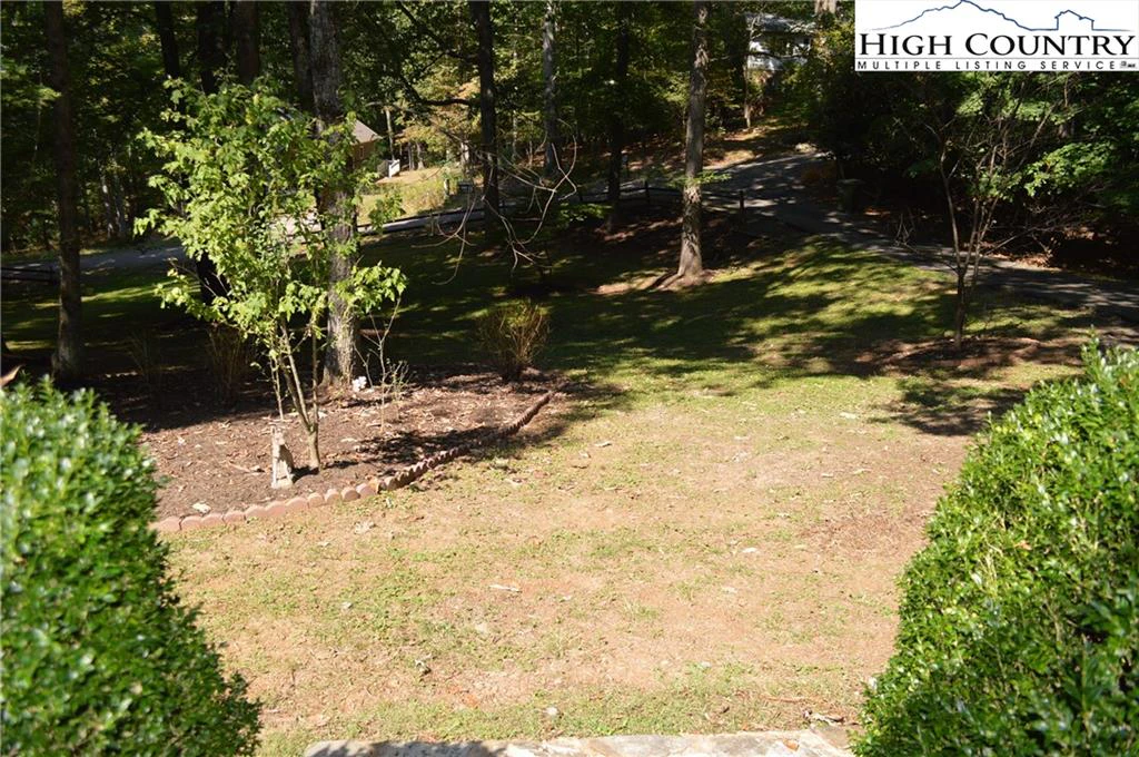 Image number 12 for the current listing