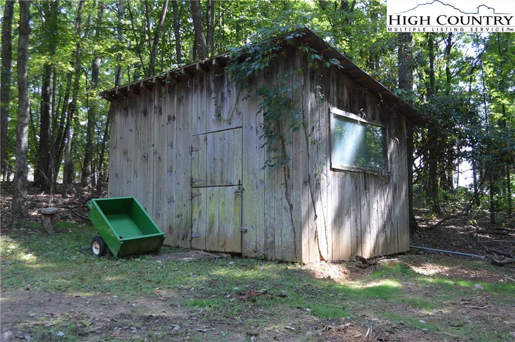 Image number 20 for the current listing