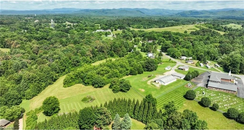 Image number 7 for the current listing