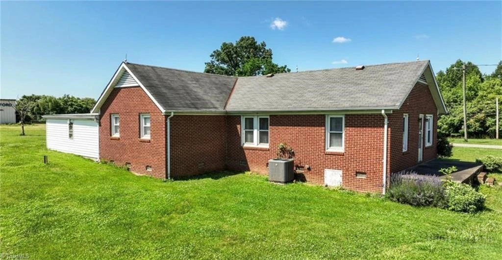 Image number 12 for the current listing