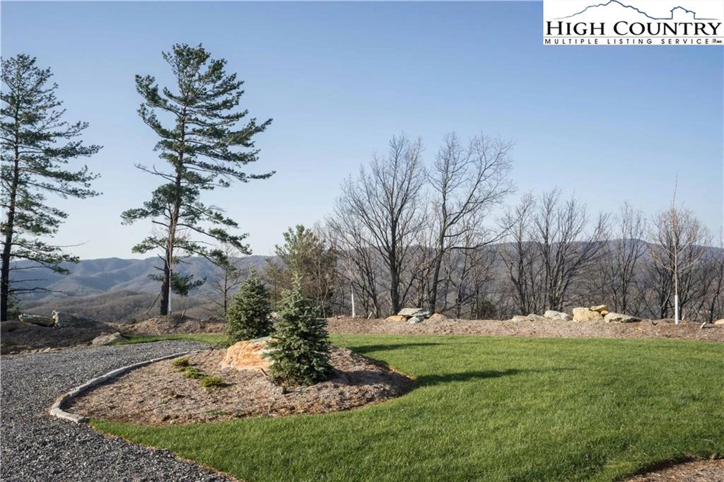 Image number 20 for the current listing