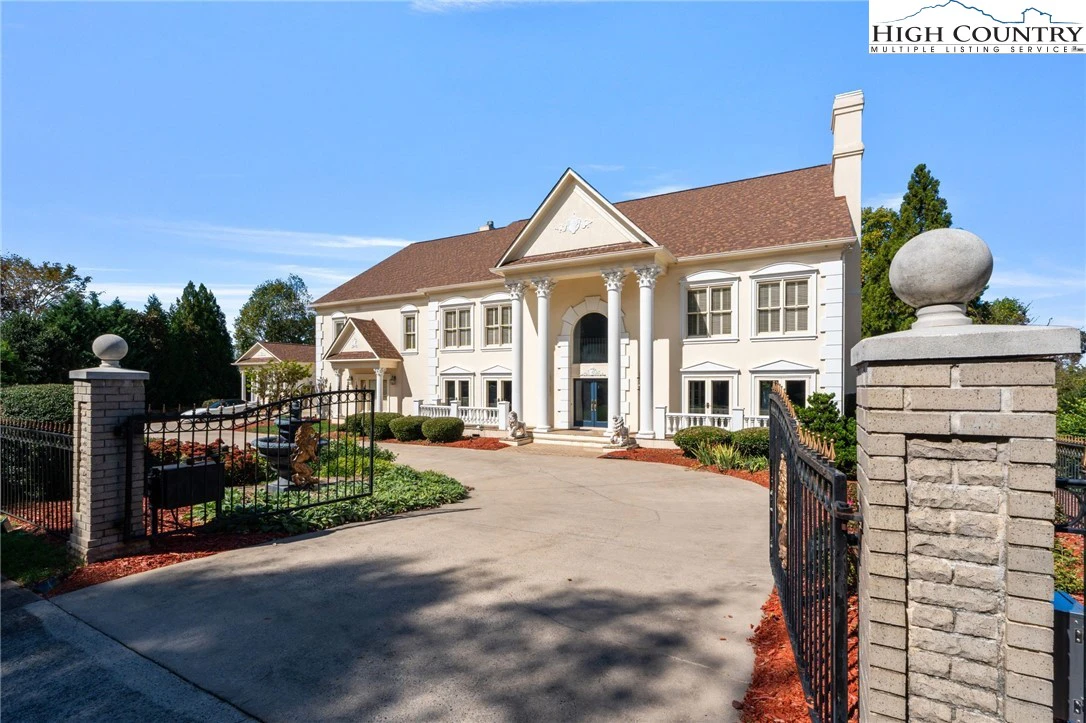 Image number 21 for the current listing